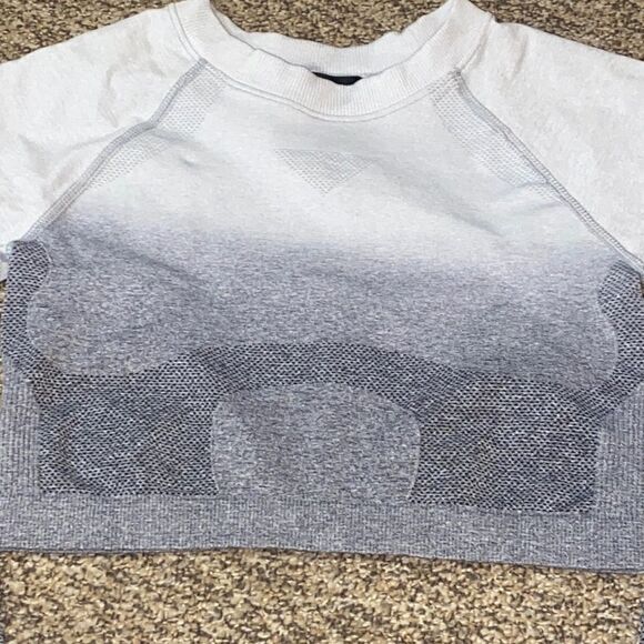 PRETTYLITTLETHING YOGA TOP SPORTS LONG SLEEVE WOMEN SIZE S - Picture 3 of 6